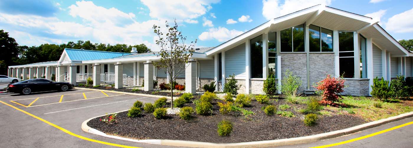 calm and professional medical detox facility environment - Alcohol Detox